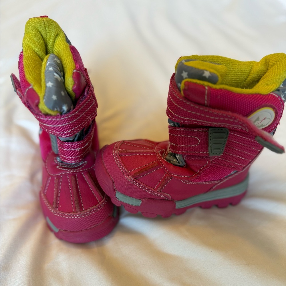 Size 6 Toddler Snow Boots